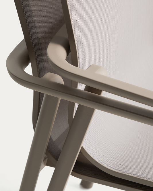 Ensemble table extensible Brela en aluminium taupe et 6 chaises empilables Canea en aluminium taupe et texteline beige 205(287)x100 cm