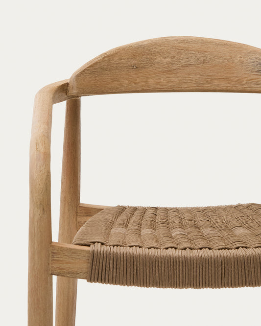 Ensemble table Sori en bois d’acacia et 4 chaises empilables Nina en bois d’acacia et corde beige 200 x 100 cm FSC 100 %
