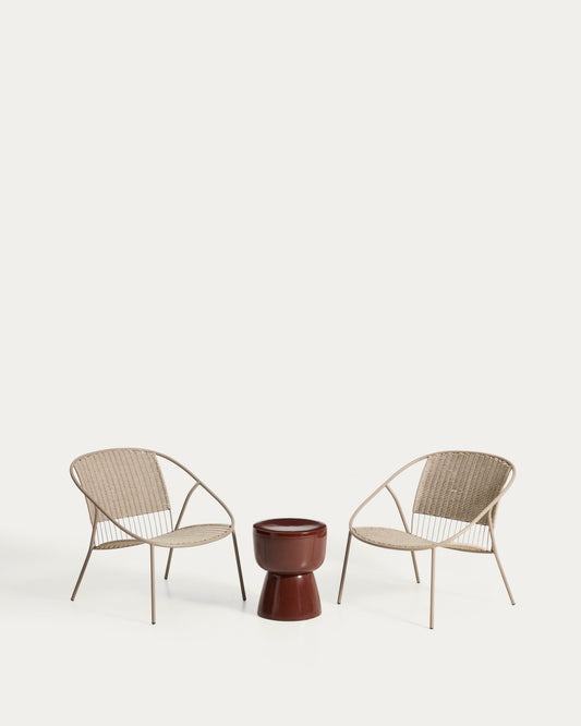 Ensemble de 2 fauteuils Atrani en acier galvanisé et corde taupe avec table auxiliaire Mesquida en céramique émaillée terracotta Ø 36 cm