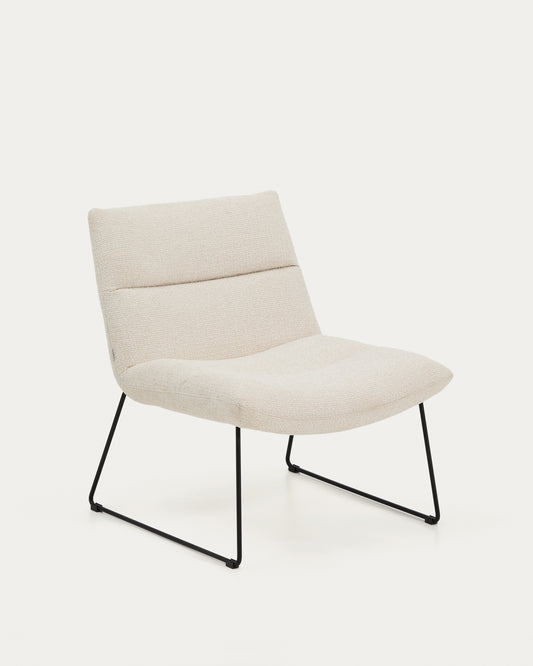 Fauteuil Asen en chenille beige et pieds en acier noir FSC 100%