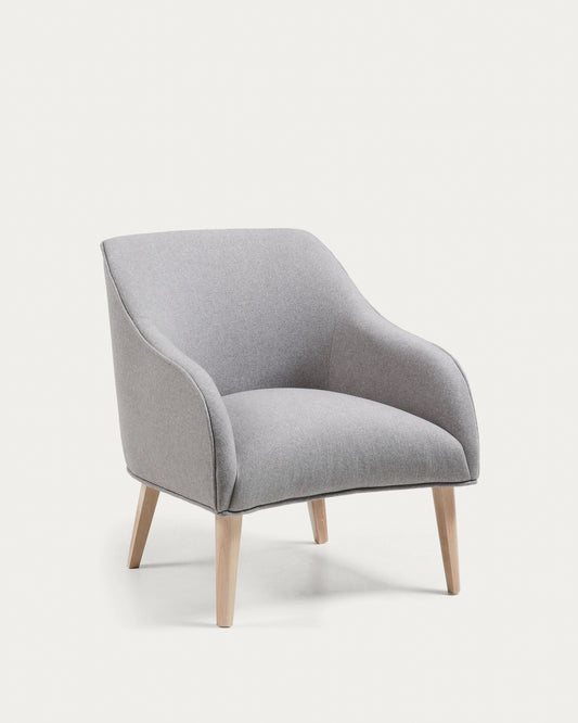 Fauteuil Bobly gris et pieds en bois avec finition naturelle FSC Mix Credit