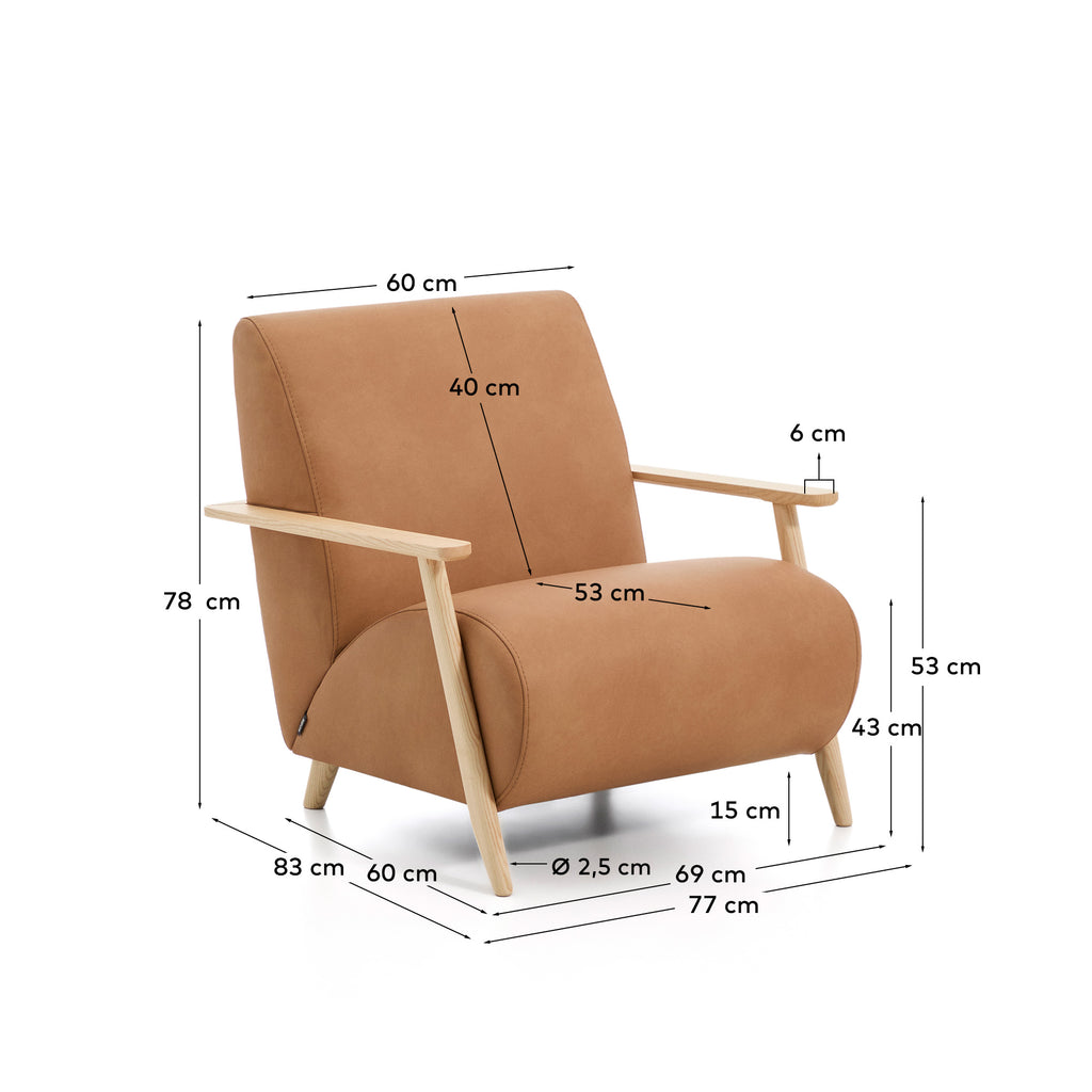 Fauteuil Meghan en cuir marron et bois de frêne avec finition ton naturel FSC Mix Credit