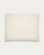 Coussin Martina en bouclette couleur écrue 60 x 52 cm
