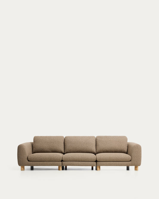 Canapé Vera 4 places marron clair avec pieds en frêne finition naturelle 320 cm FSC Mix Credit