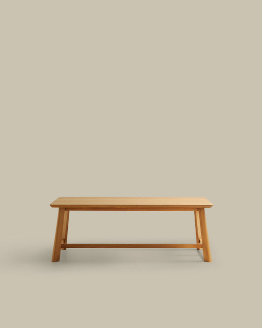 Table Idun en placage et bois de chêne avec finition ton naturel FSC Mix Credit 220 x 100 cm